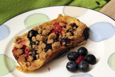 crumble-french-toast-raspberry-blueberry