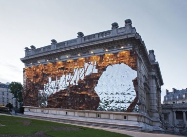 El.Anatsui_HighLine_BrooklynBridge_8.21.12