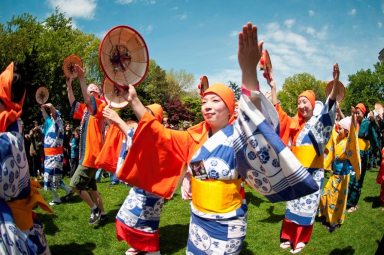 Sakura Matsuri Festival at Brooklyn Botanical Garden; photo by Make Ratliff