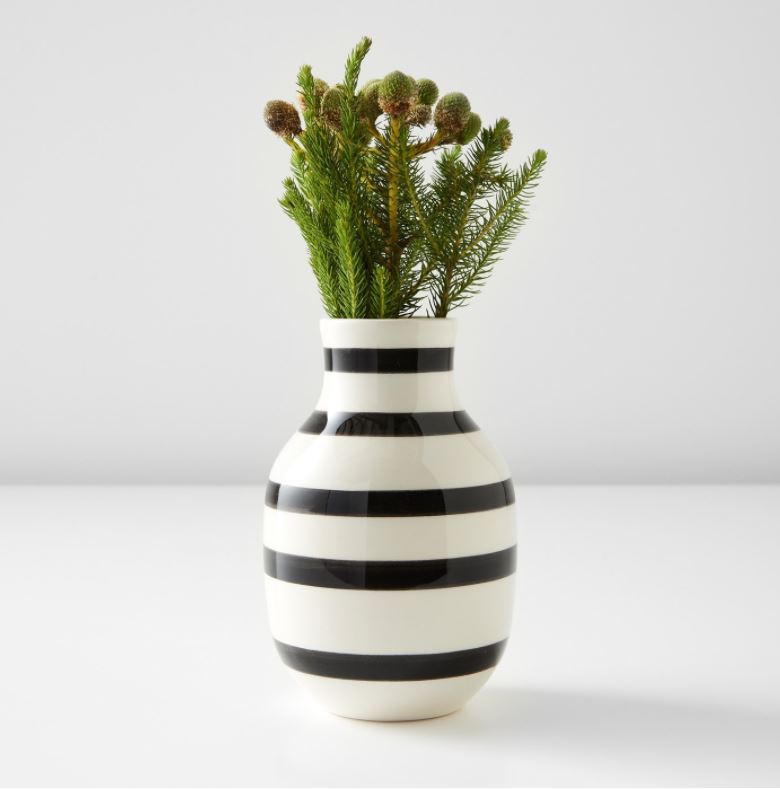 Unison Omaggio Black Small Vase