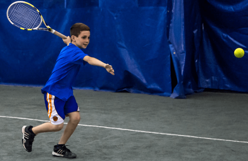 Tennis at Advantage Tennis Clubs