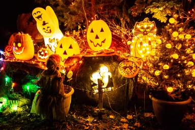 Best Halloween Drive Thru Displays