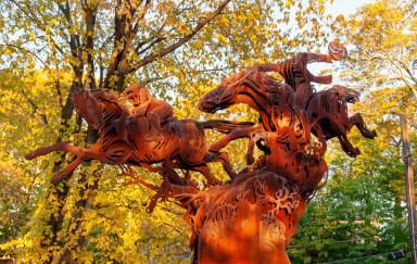 exploring-sleepy-hollow-statue-1200×760-1