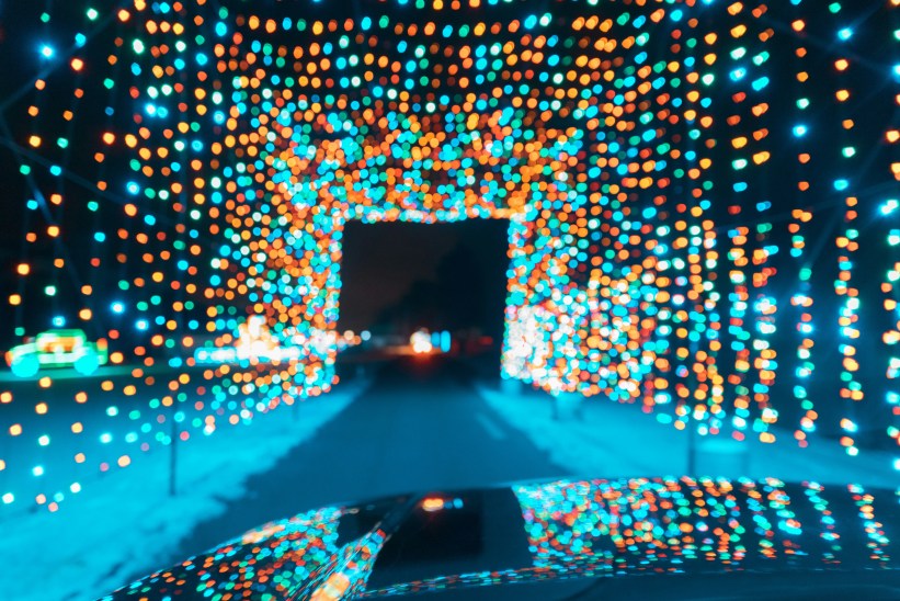 holiday drive thru lights