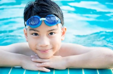 asian-boy-swimming