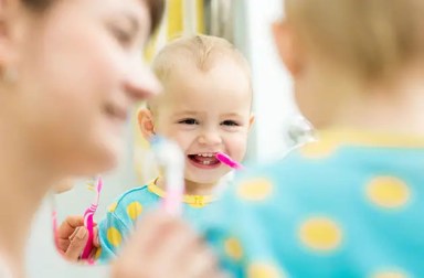 baby-brushing-teeth