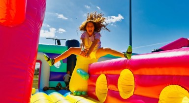 bounce-the-mall-jersey-gardens