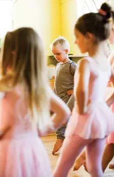 boy-in-dance-class