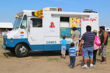 brooklyn-ice-cream-vendor