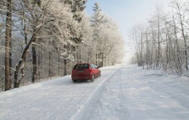 car-on-snowy-road