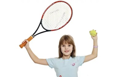 girl-playing-tennis