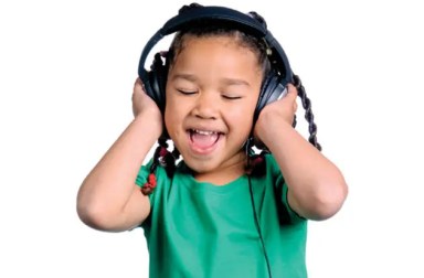 girl-singing-headphones