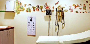 hauppuage-pediatrics-exam-room