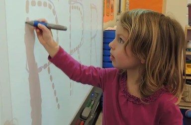 landmark-preschool-girl-smartboard