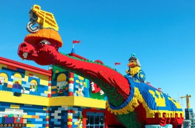 legoland-new-york-resort-red-dino