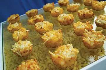 mac-and-cheese-muffins