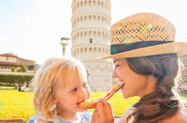 mom-and-daughter-eating-pizza