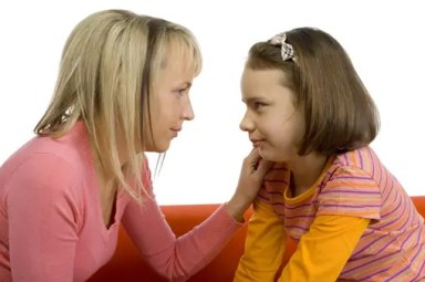 mother-talking-to-daughter