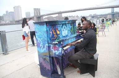 sing-for-hope-piano-brooklyn-bridge-park