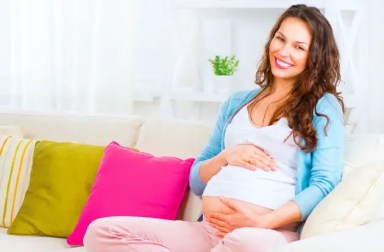 smiling-pregnant-lady