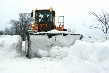 snow-shovel