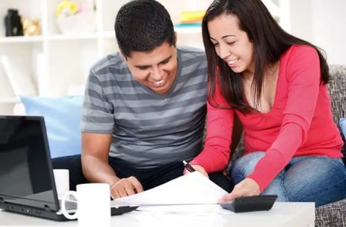 young-couple-doing-paperwork