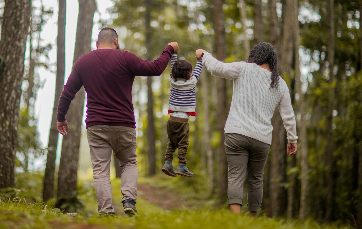 10 Family-Friendly Hiking Trails In and Around NYC This Spring