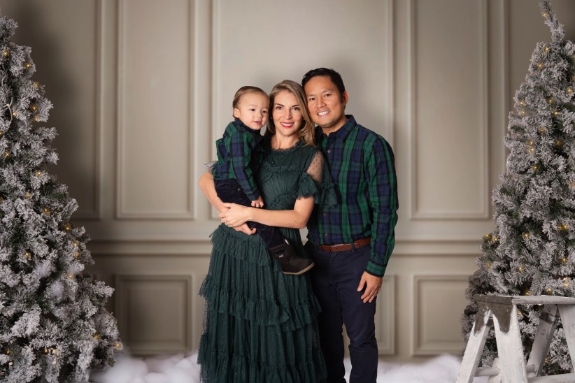 Free Holiday Photo Shoot for Families in the Bronx